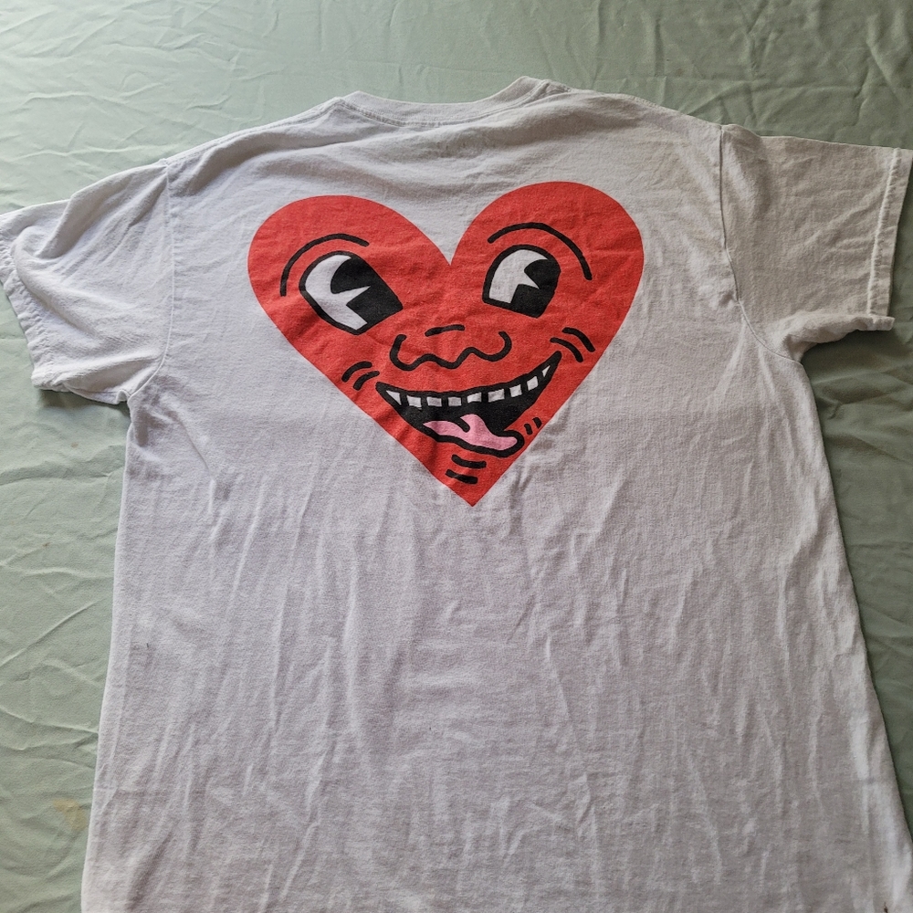 T-shirt - Picture 2 of 3